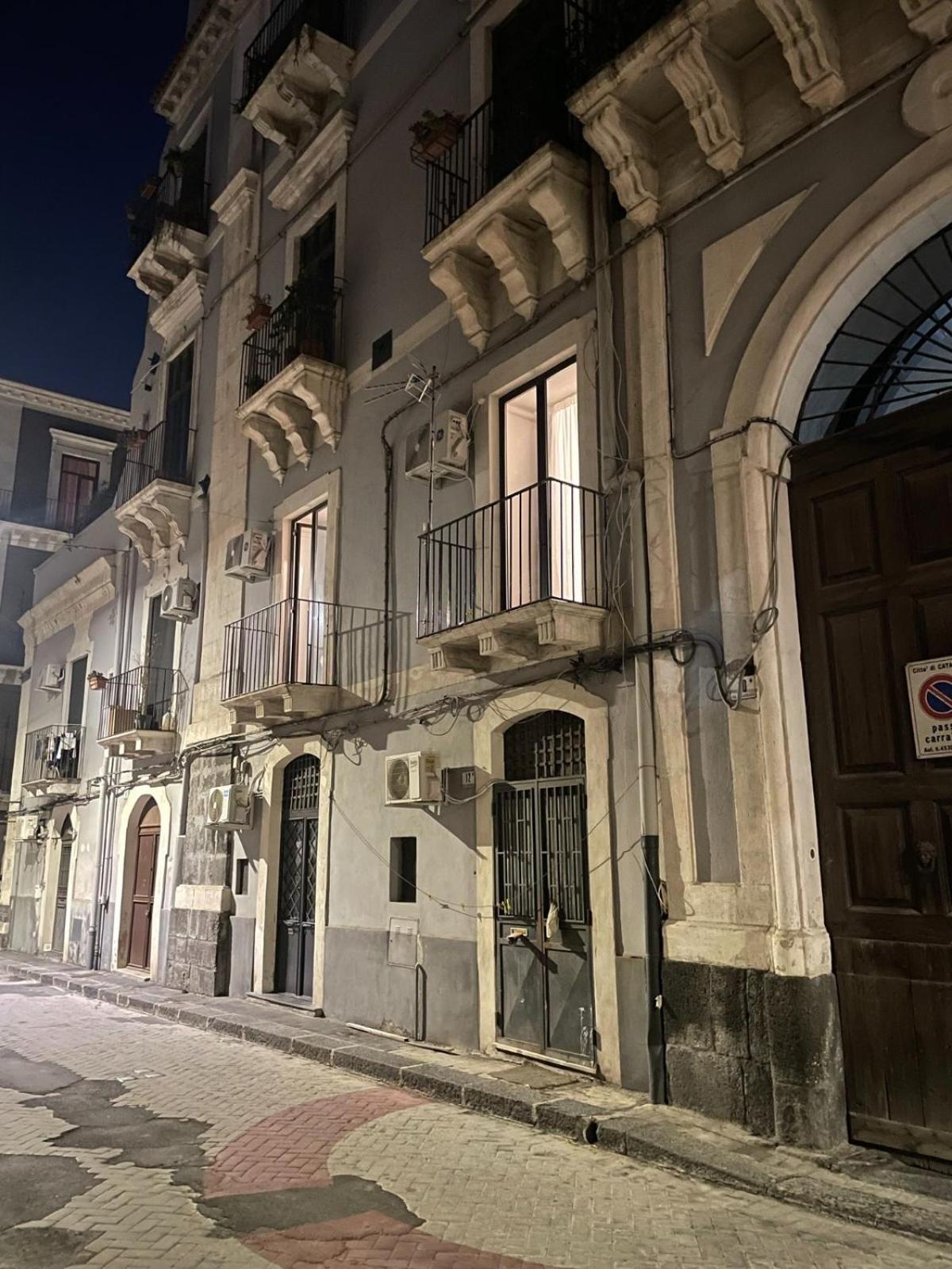 카타니아 La Casa Di Carta Al Duomo 아파트 외부 사진